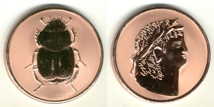 Mi Moneda 29 mm without text Mi Moneda Roman Scarabee Mestkever 